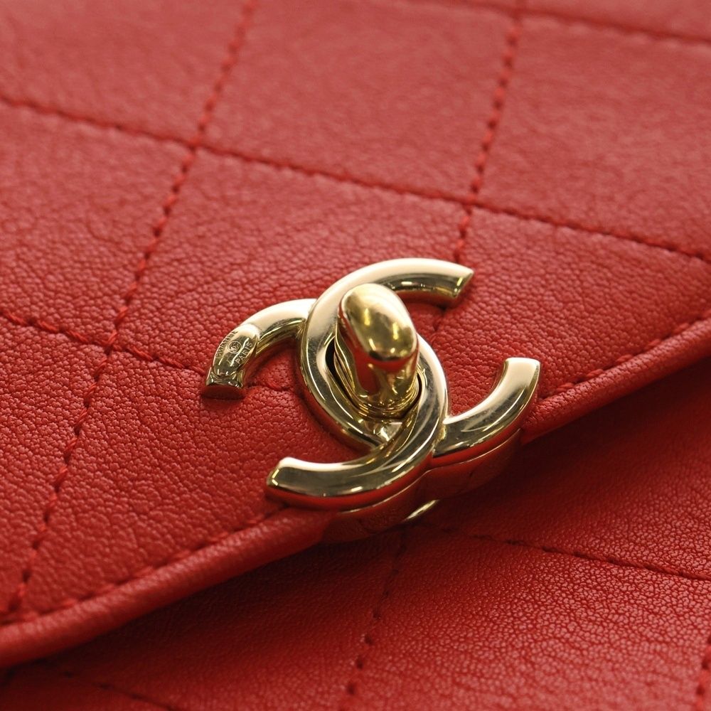 CHANEL (シャネル) マトラッセ ラムスキン ココマーク チェーンレザー