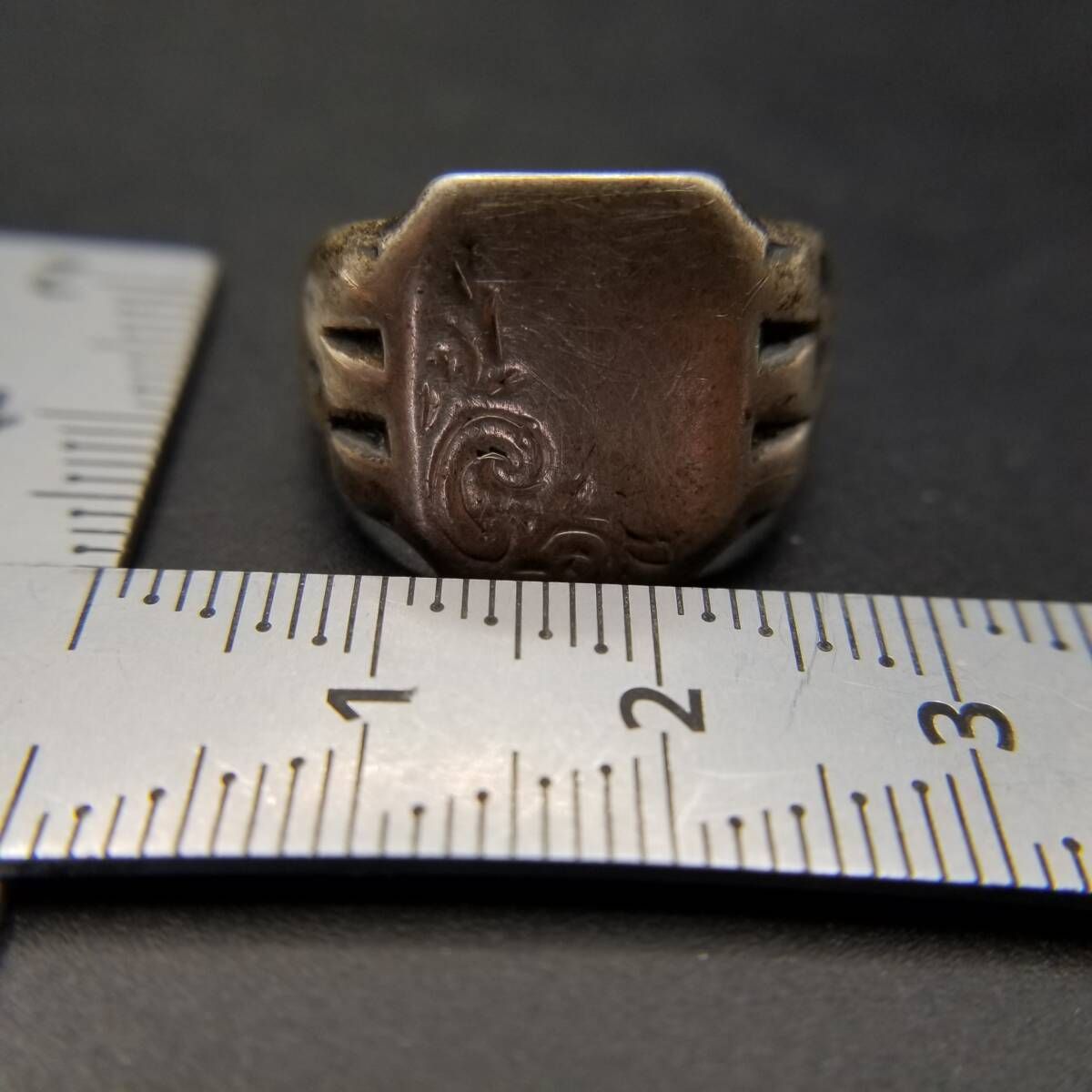 英国 ヴィンテージ フローラル彫金 八角形 925 シルバー シグネット