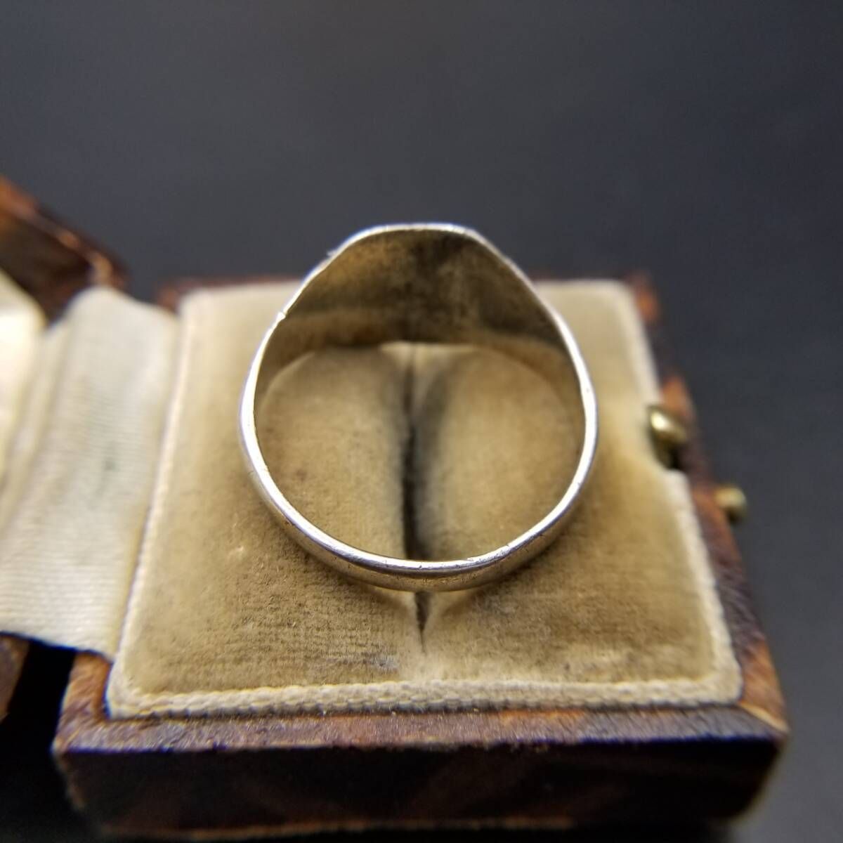 英国 ヴィンテージ フローラル彫金 八角形 925 シルバー シグネット