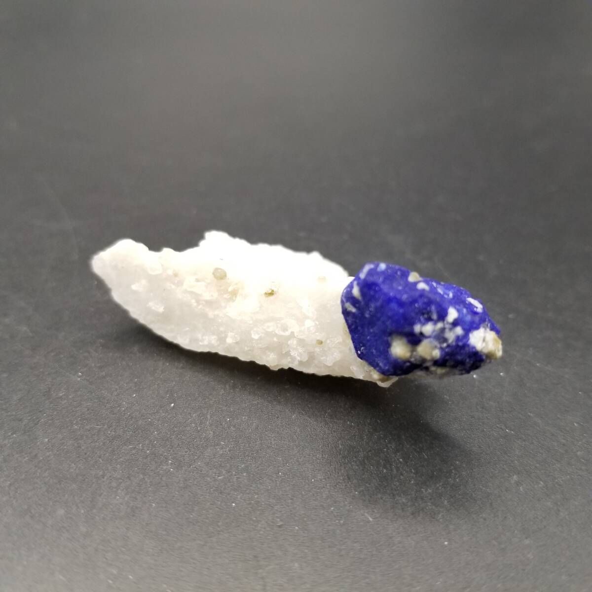 1185g ブルーアラゴナイト 原石 クラスター アフガニスタン産 1185g ブルーアラゴナイト 原石 クラスター アフガニスタン産 1185g