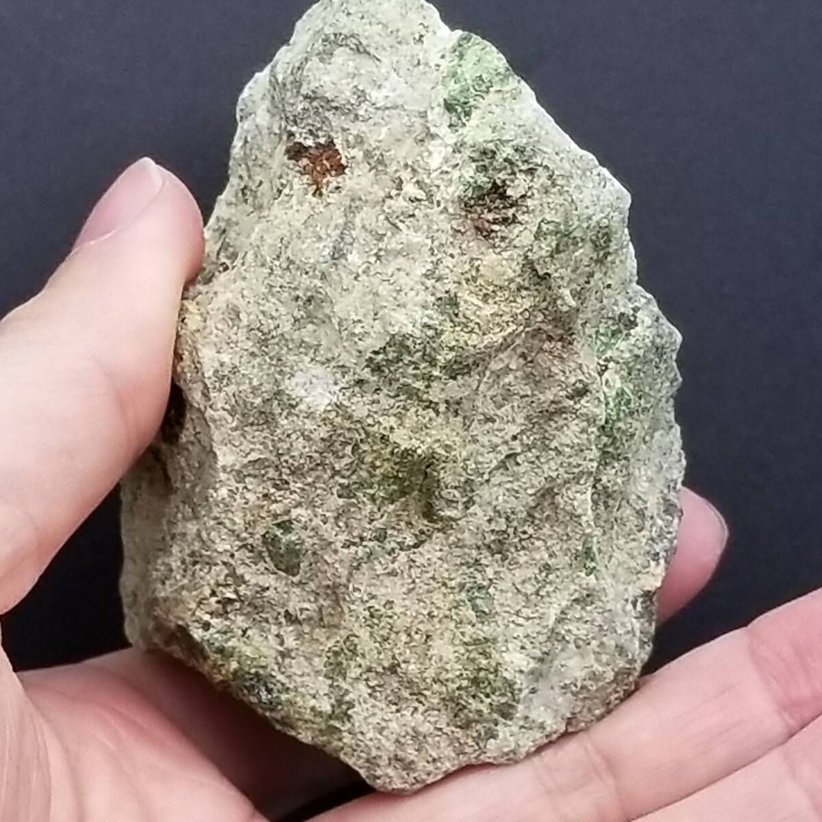 イラン産 デマントイド ガーネット 原石 母岩付き 鉱物標本 希少