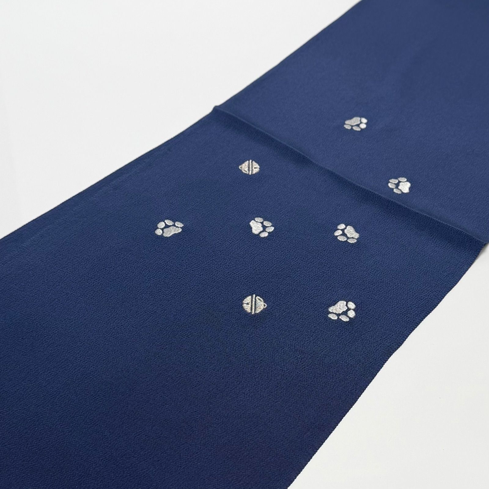 帯揚げ 渡敬 縮緬 猫 肉球に鈴 0267