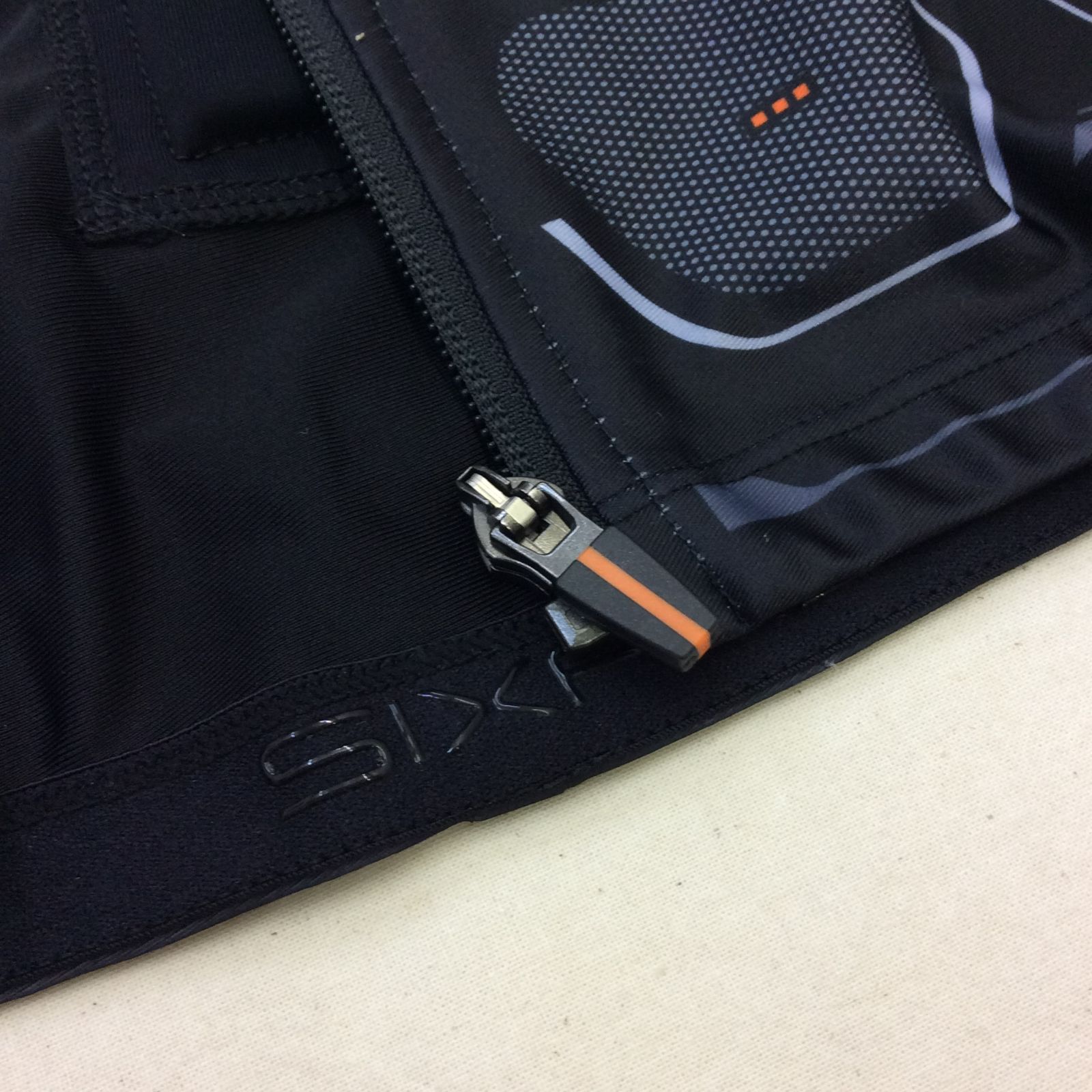 M コントローラー付