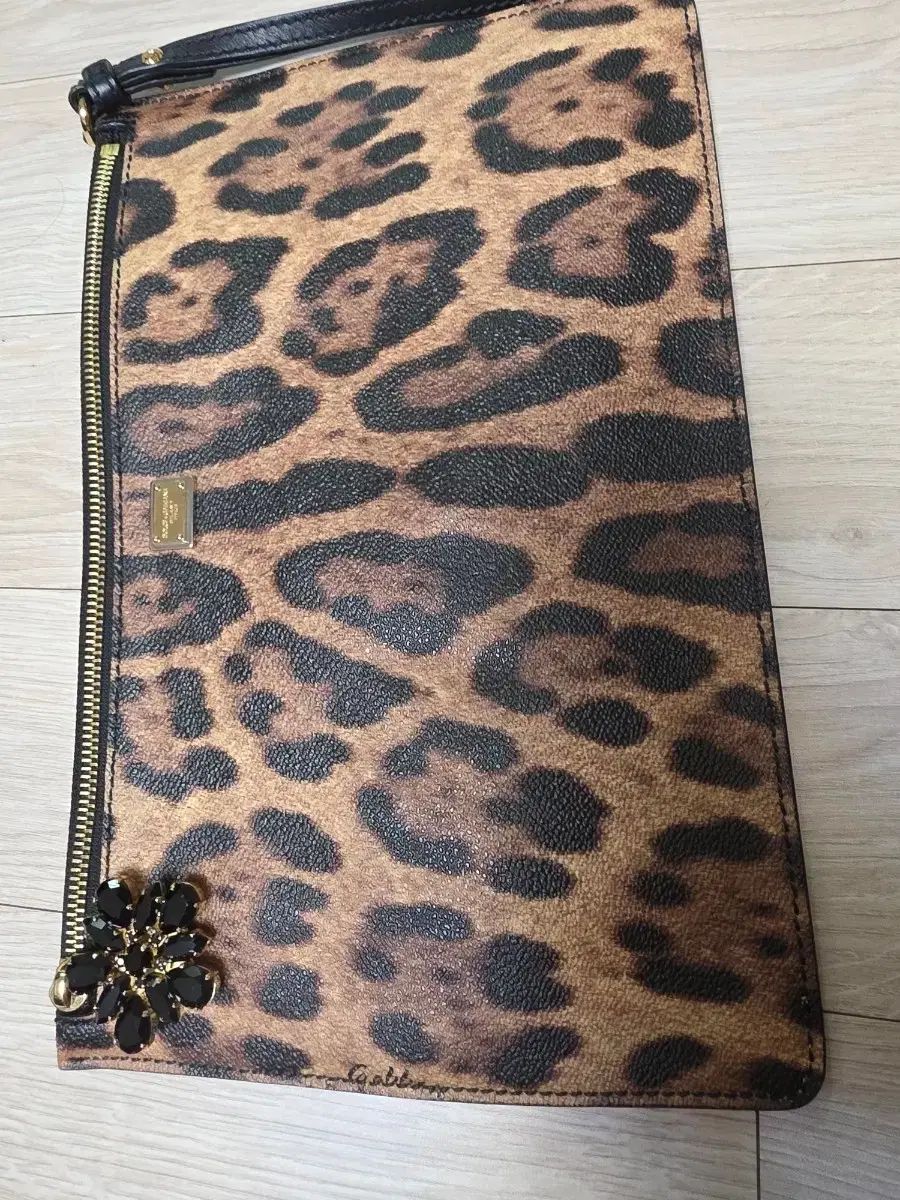 ドルチェ＆ガッバーナ ヒョウ柄 レオパード クラッチバッグ - メルカリ