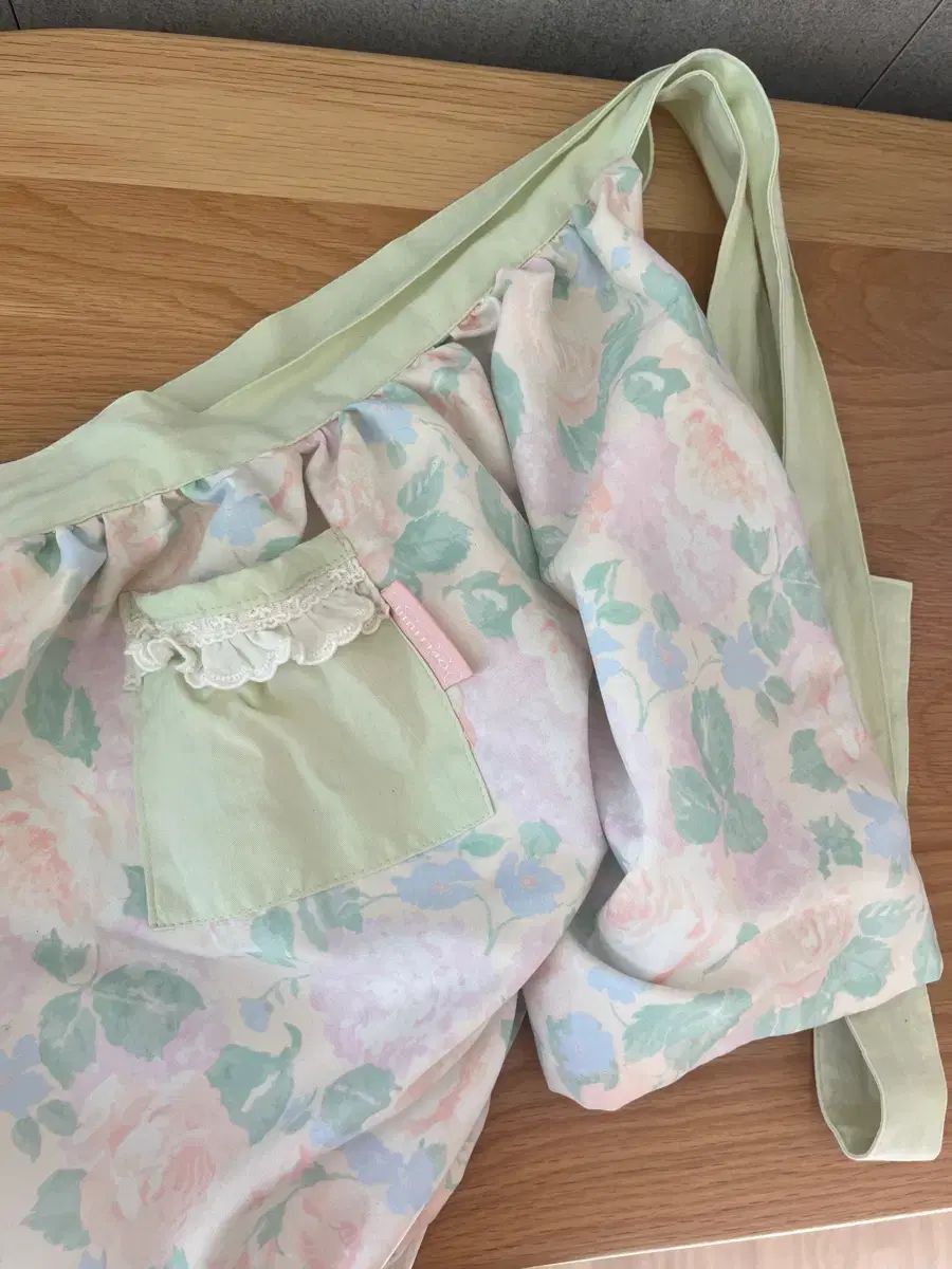 Opertum フラワーレイ レース ポケット 感性エプロン