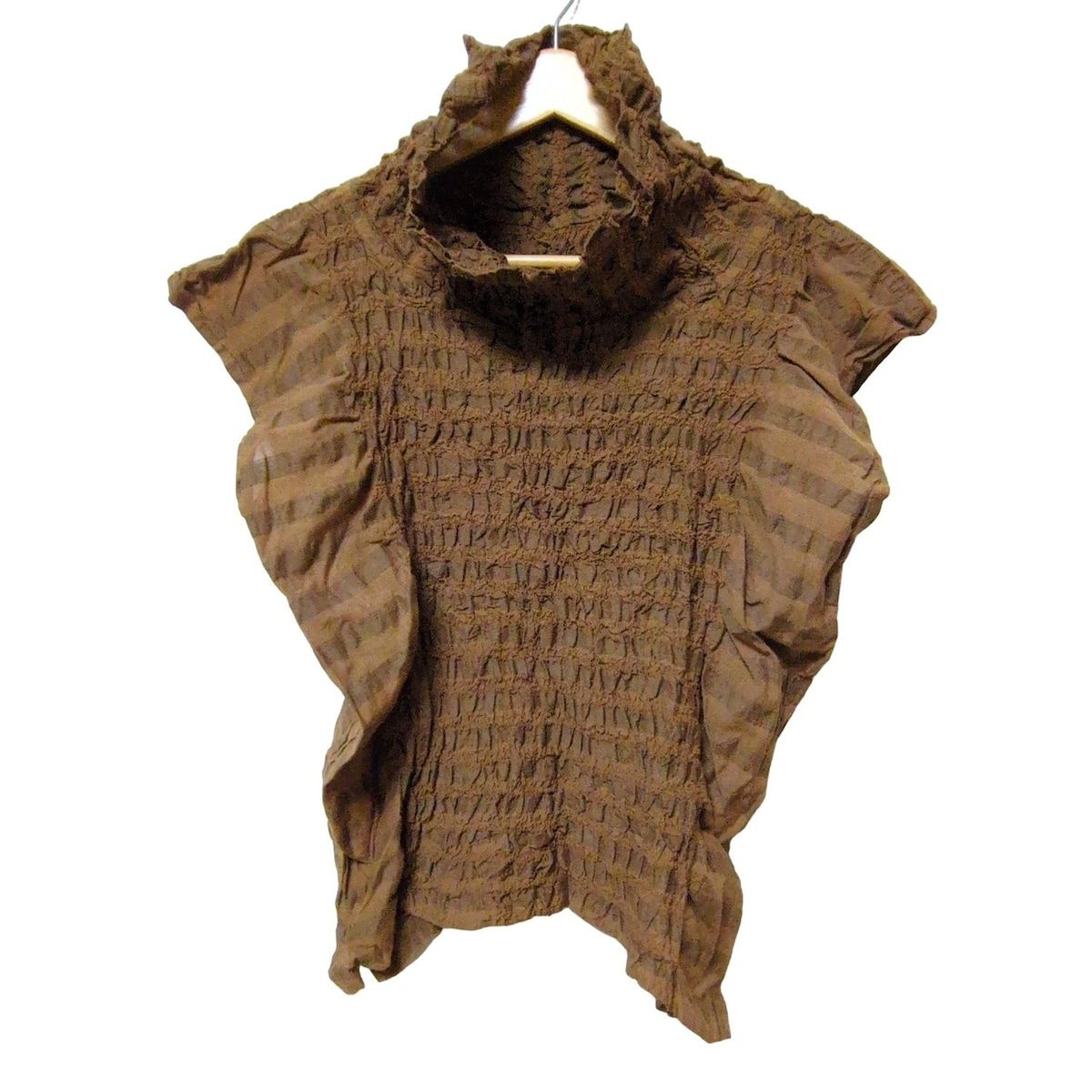 me ISSEY MIYAKE(ミー/イッセイミヤケ) 半袖カットソー レディース