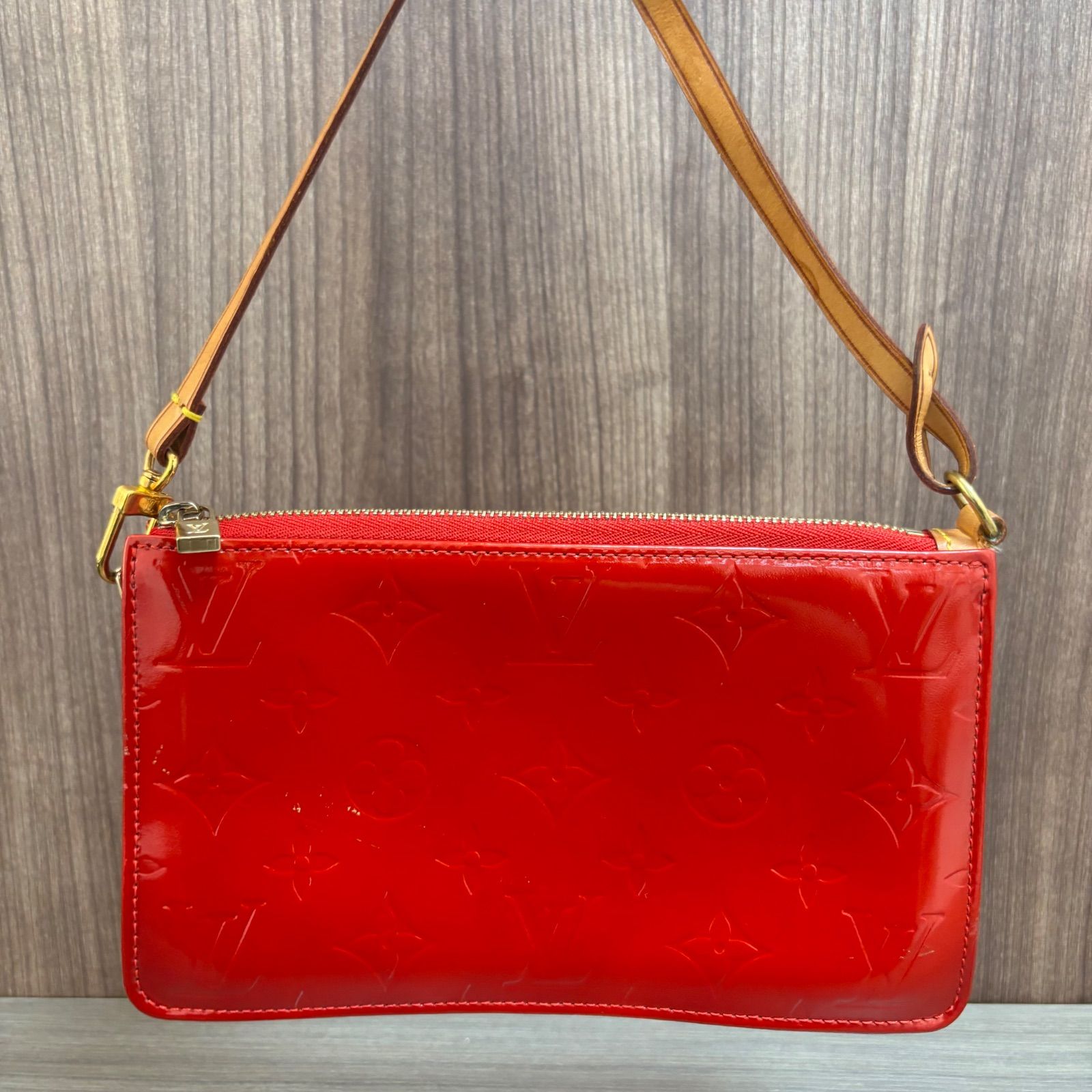 LOUIS VUITTON ルイヴィトン ヴェルニ アクセソワール ポーチ レッド モノグラム 保存袋付 VI 0071