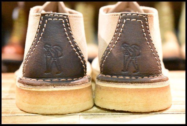  US 8 5 Clarks クラークス デザートトレック サンドスエード グレー チャッカ 編み上げ ブーツ FL 090 チャッカブーツ ブーツ 革靴