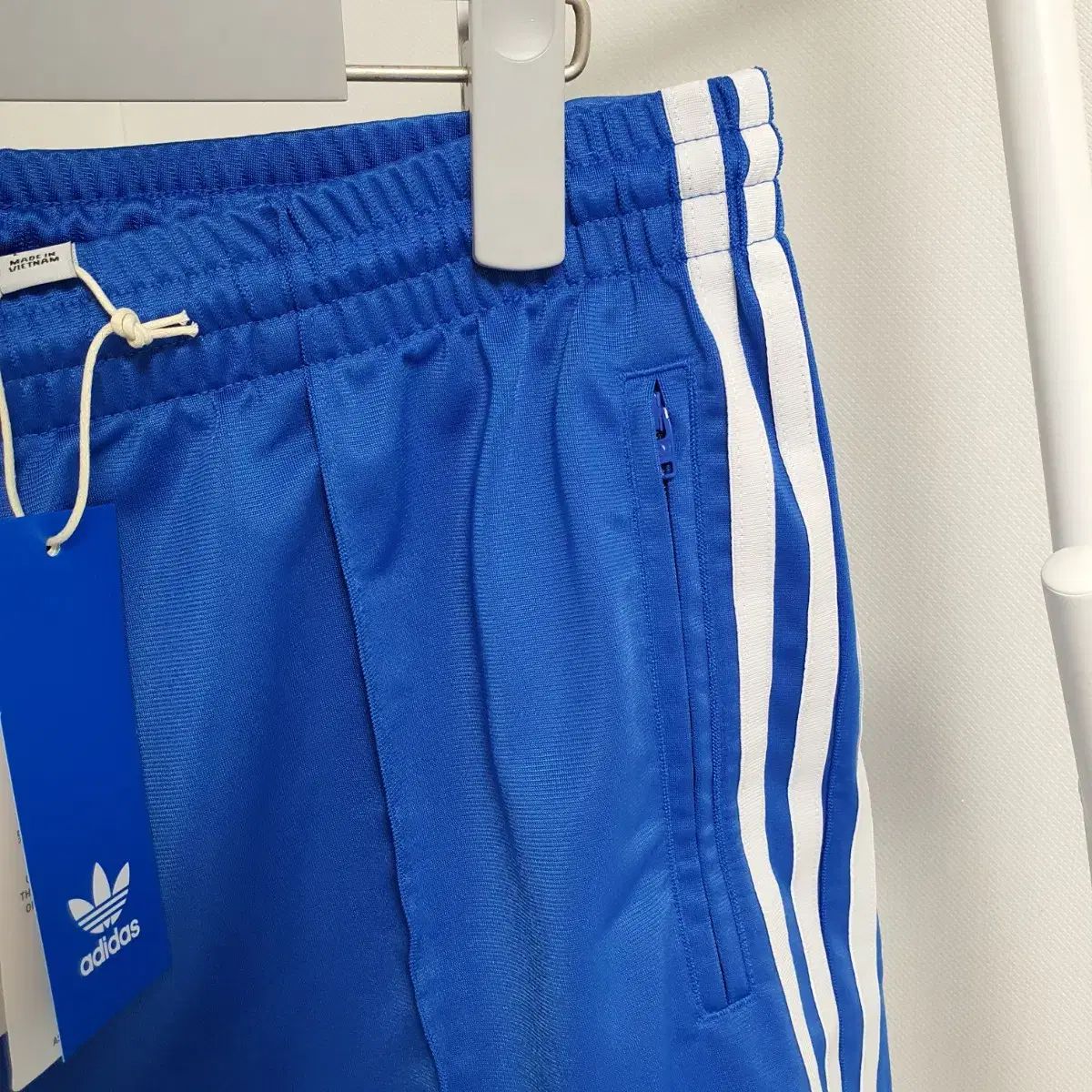 アディダス ファイヤーバード ショート イージーパンツ