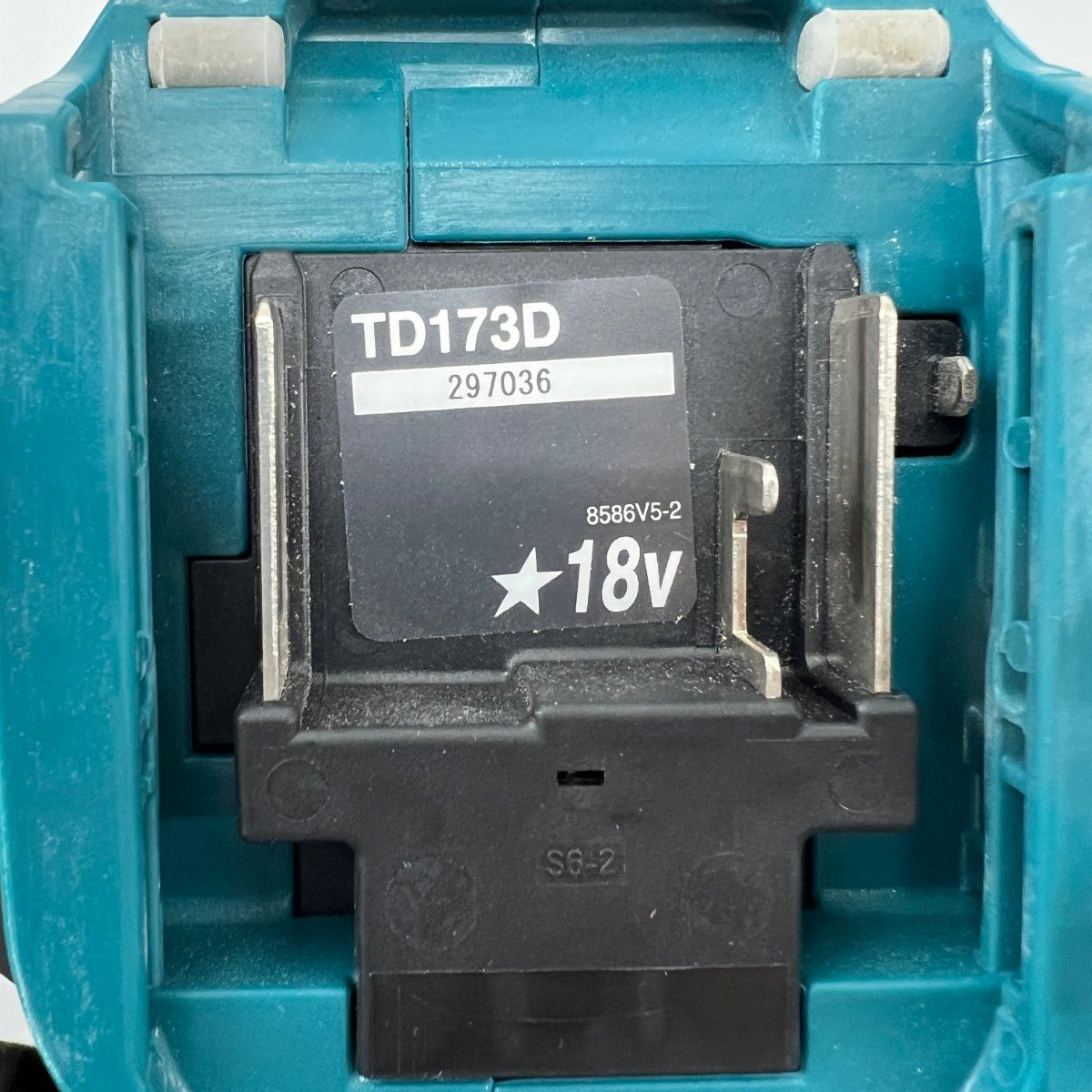 インパクトドライバ 18