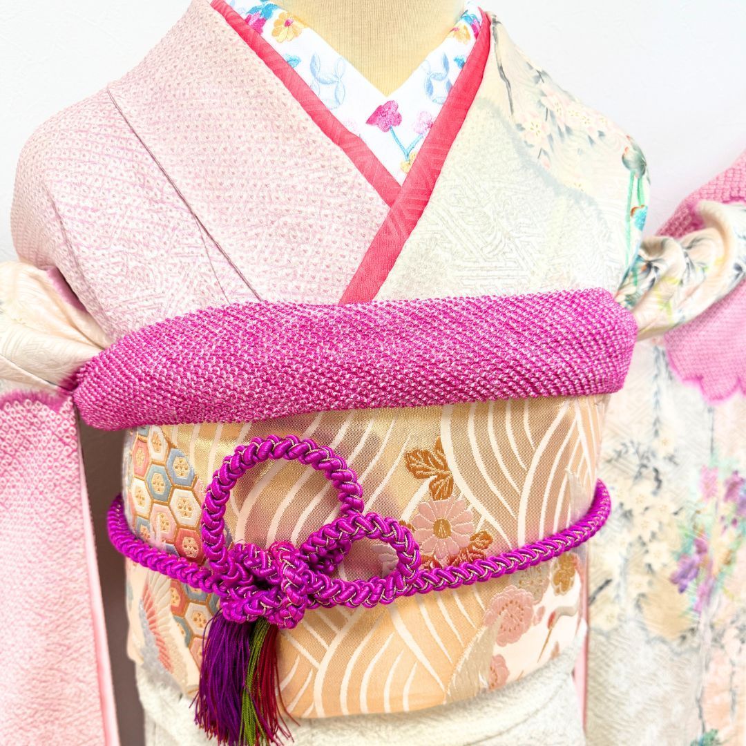 502z4〇さが美取扱い 総絞り 振袖 ふくよかサイズ 菊〇美品 成人式 結婚式 高級古典振袖 藤娘きぬたや・総絞り 白/ピンク 辻が花 上品 綺麗