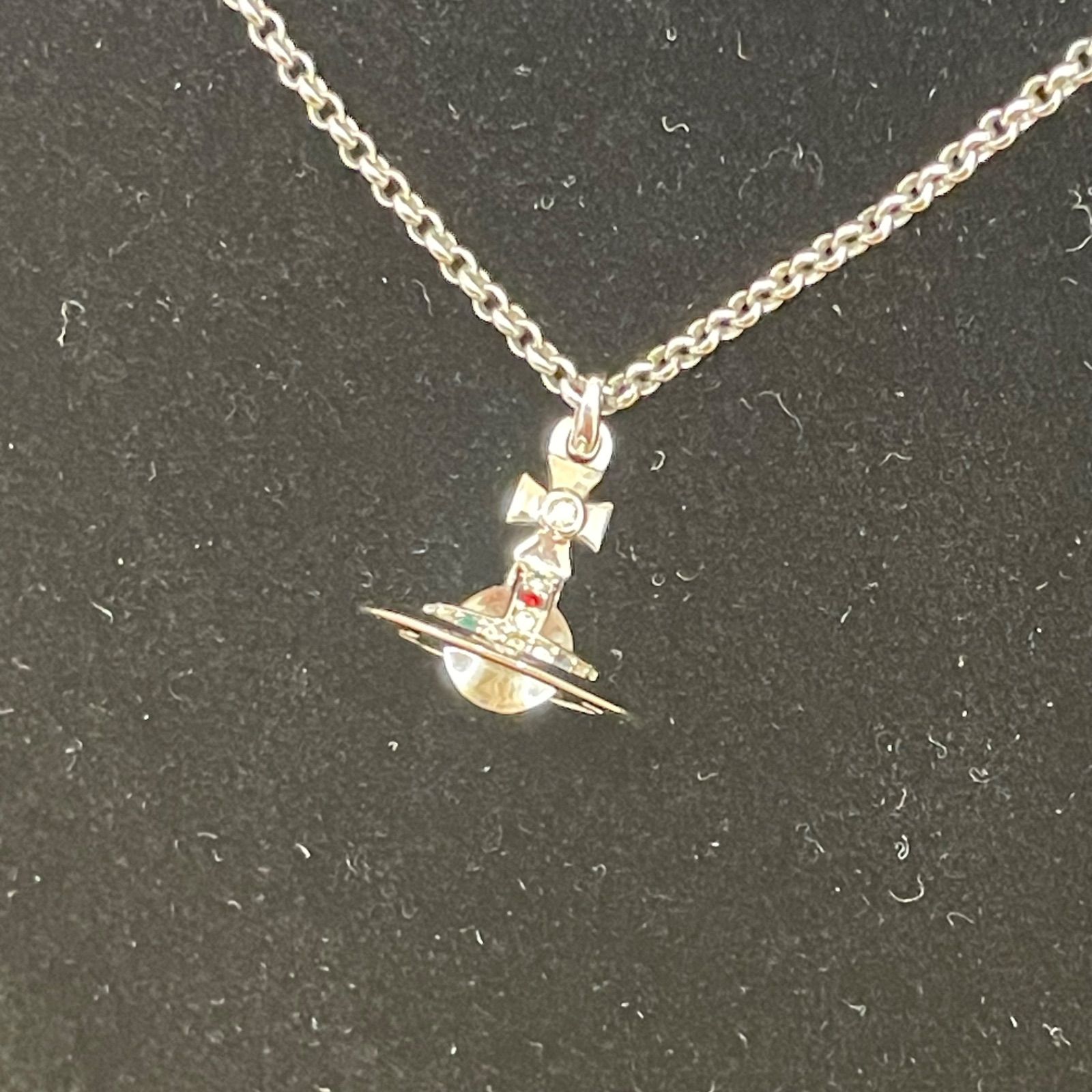 Vivienne Westwood 土星モチーフネックレス Vivienne Westwood 土星モチーフ ネックレスピンク