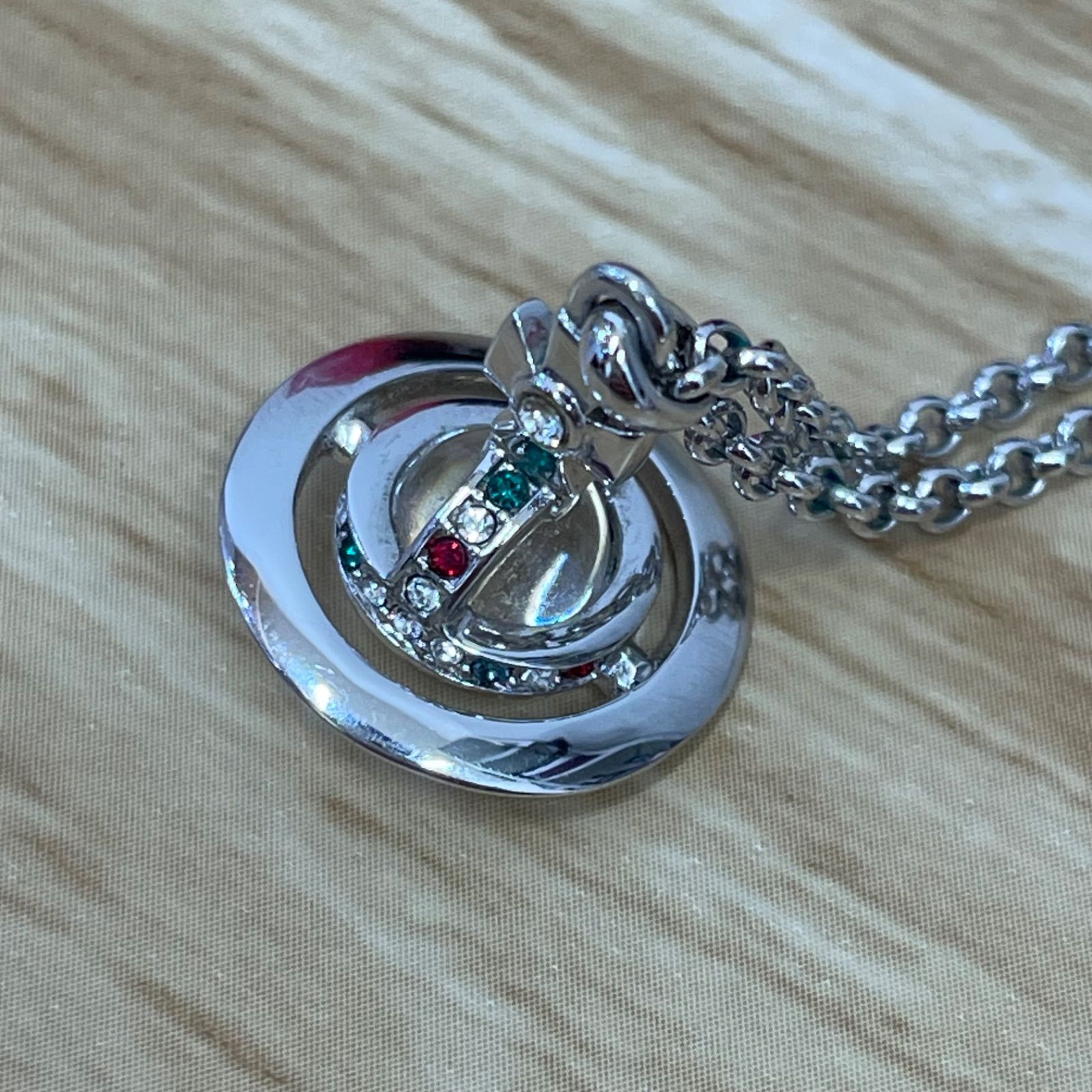 □ヴィヴィアンウエストウッド Vivienne Westwood ネックレス 土星
