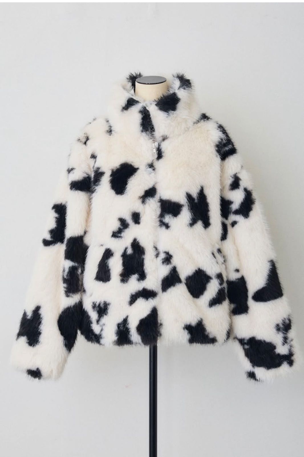 新品】COW柄スタンドファーライクコート ブラック◾️Frene フラーネ