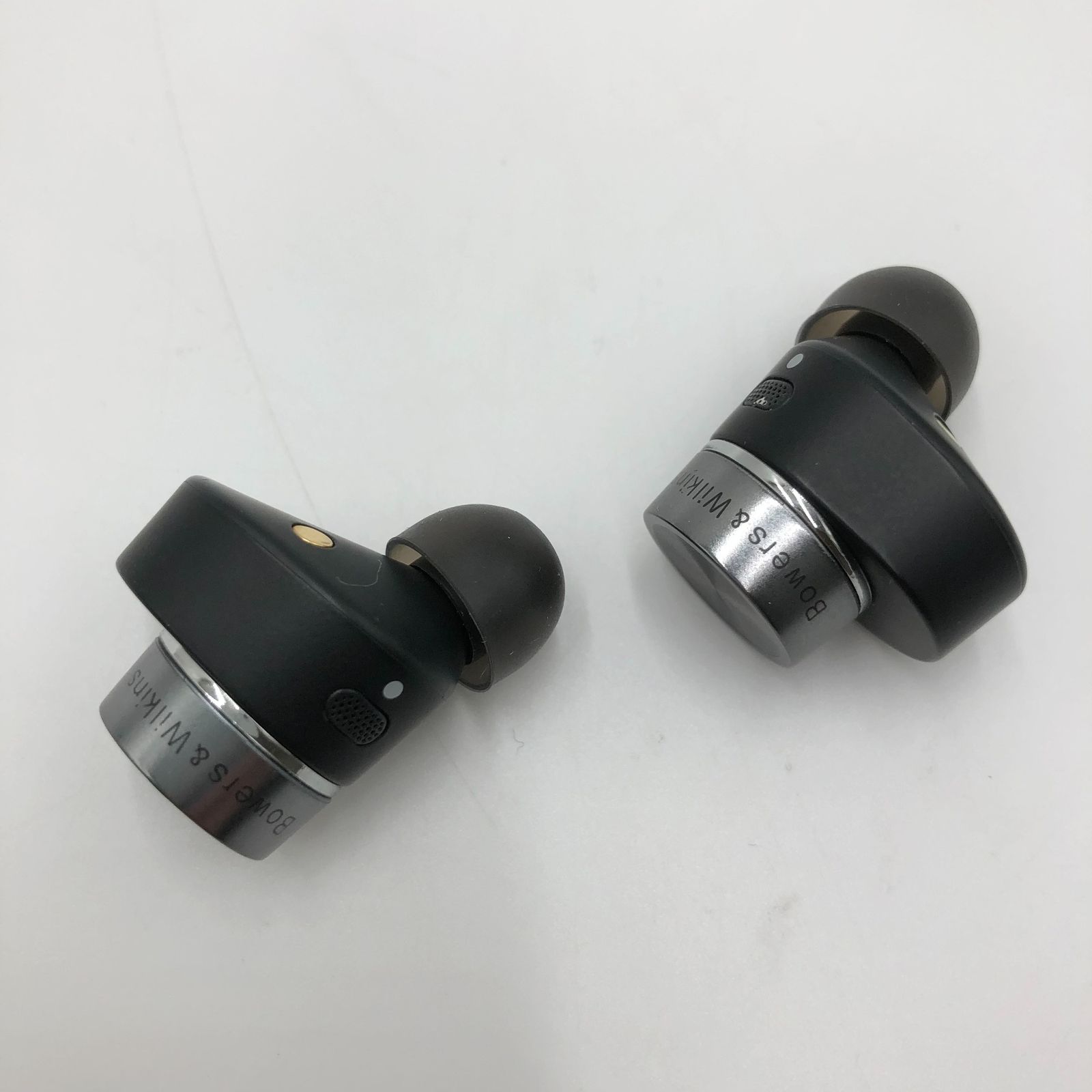 ワイヤレスイヤホン