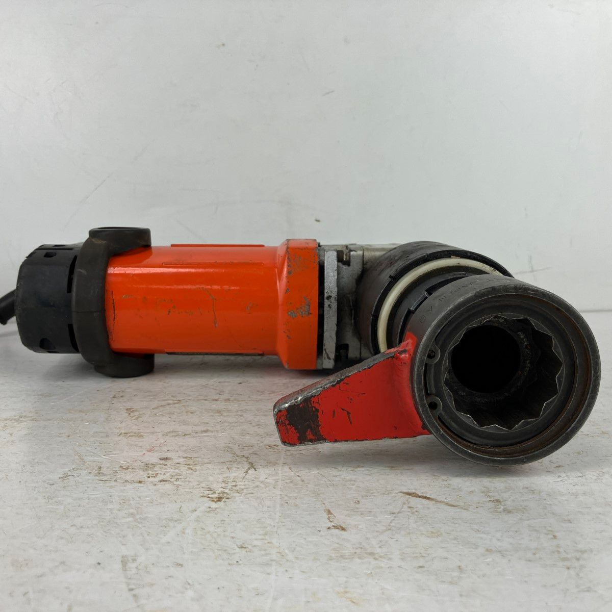 オレンジ ブラック