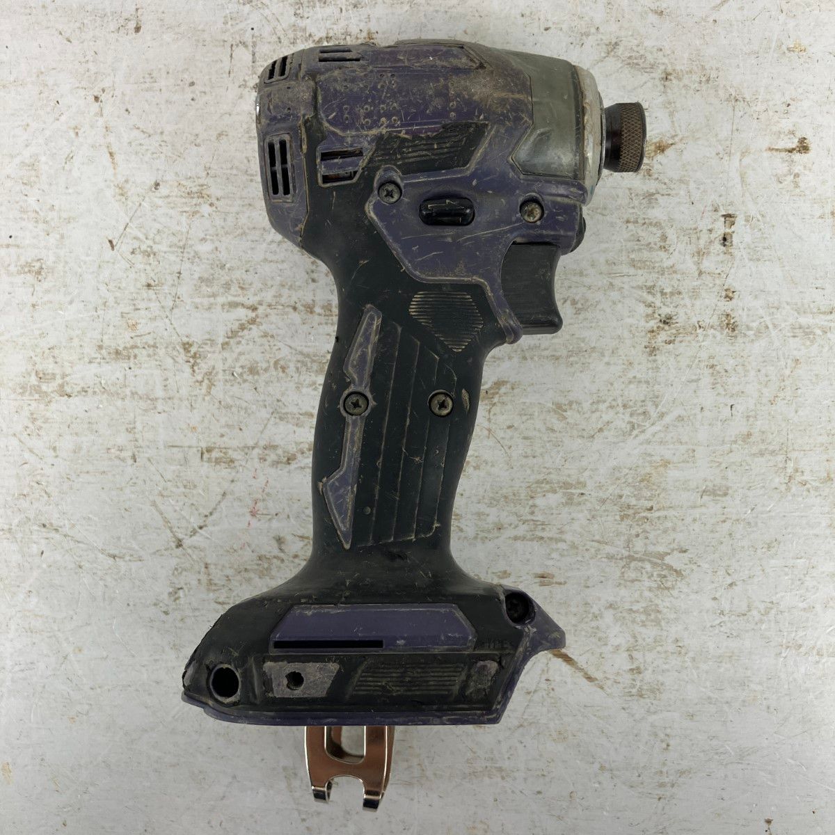 ЗЗMAKITA マキタ 18 v 充電式インパクトドライバ バッテリー 充電器無し TD 173 D オーセンティックパープル