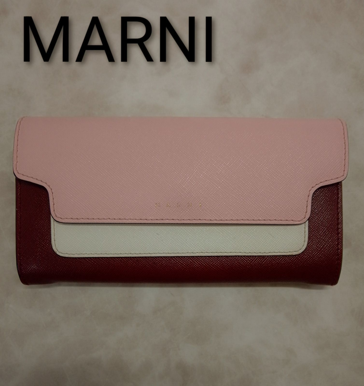 PRADA プラダ ヴィッテロムーブ ラウンドファスナー 長財布 ブラック 人気