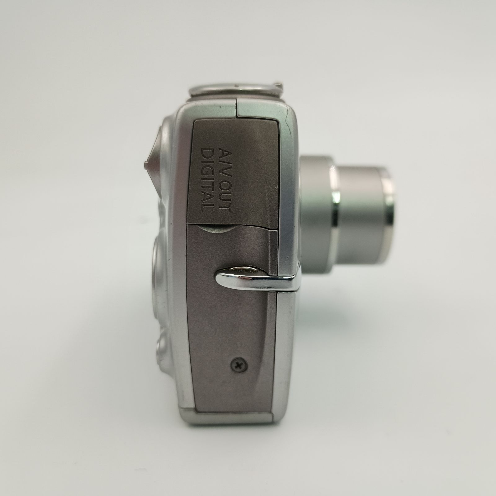 Canon IXY DIGITAL 700 Compact Camera Silver コンパクトデジタル
