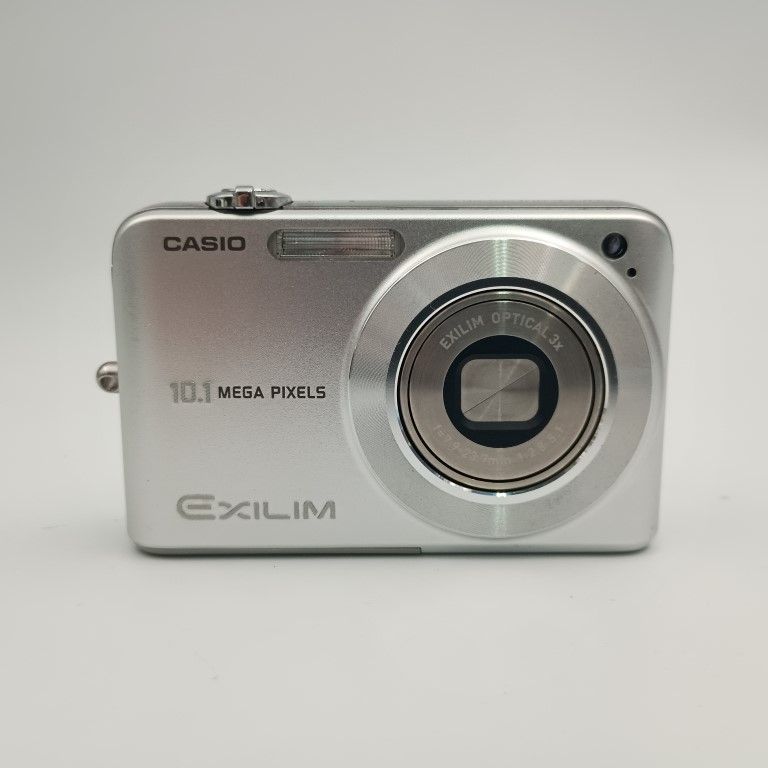 カメラ Casio EXILIM EX-Z1050 シルバー コンパクトデジタルカメラ 〇