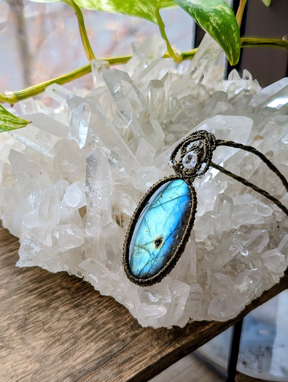 マクラメネックレス