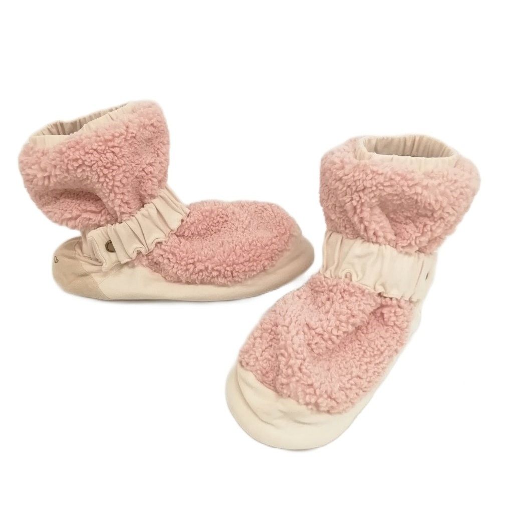 Nela ライン　チャコット×freed 完売品 ピンクウォームアップウェア チャコット Chacott Nelaライン ウォームアップブーツ フリード オブ