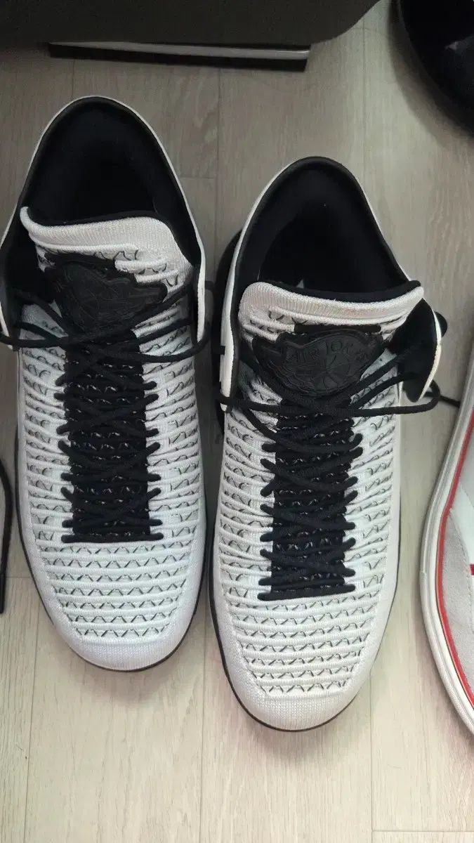 エアジョーダン 32 ロー aa1256-102