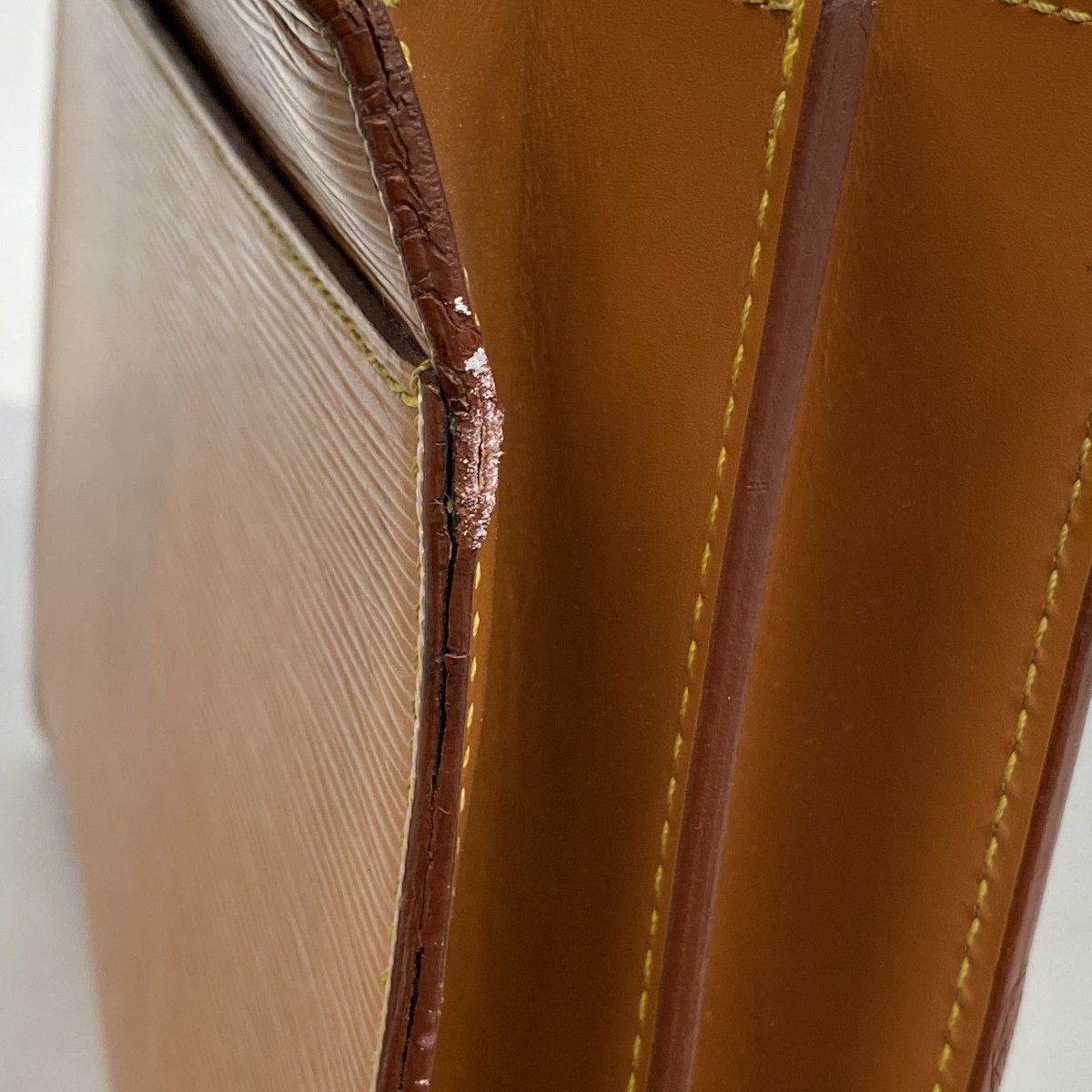 【5pb2766】ルイヴィトン ブリーフケース エピ セルヴィエットコンセイエ M54428 ジパングゴールド【中古】メンズ 5pb2766】ルイヴィトン ブリーフケース エピ セルヴィエットコンセイエ