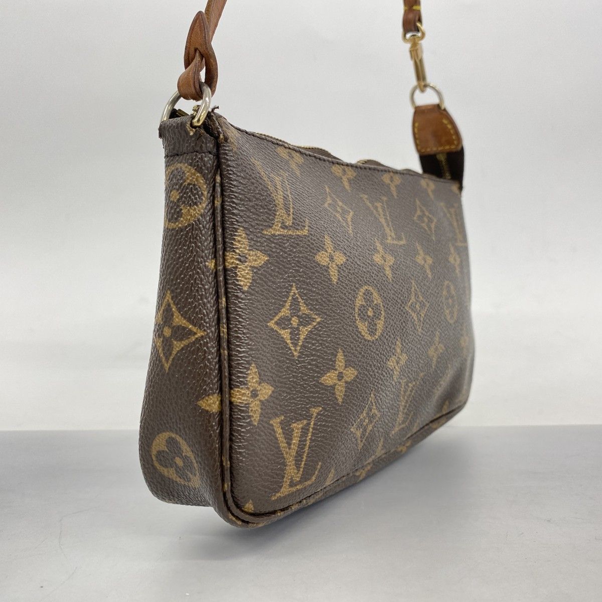 5 pb 2649 ルイヴィトン ポーチ モノグラム ポシェットアクセソワール M 51980 ブラウン レディース