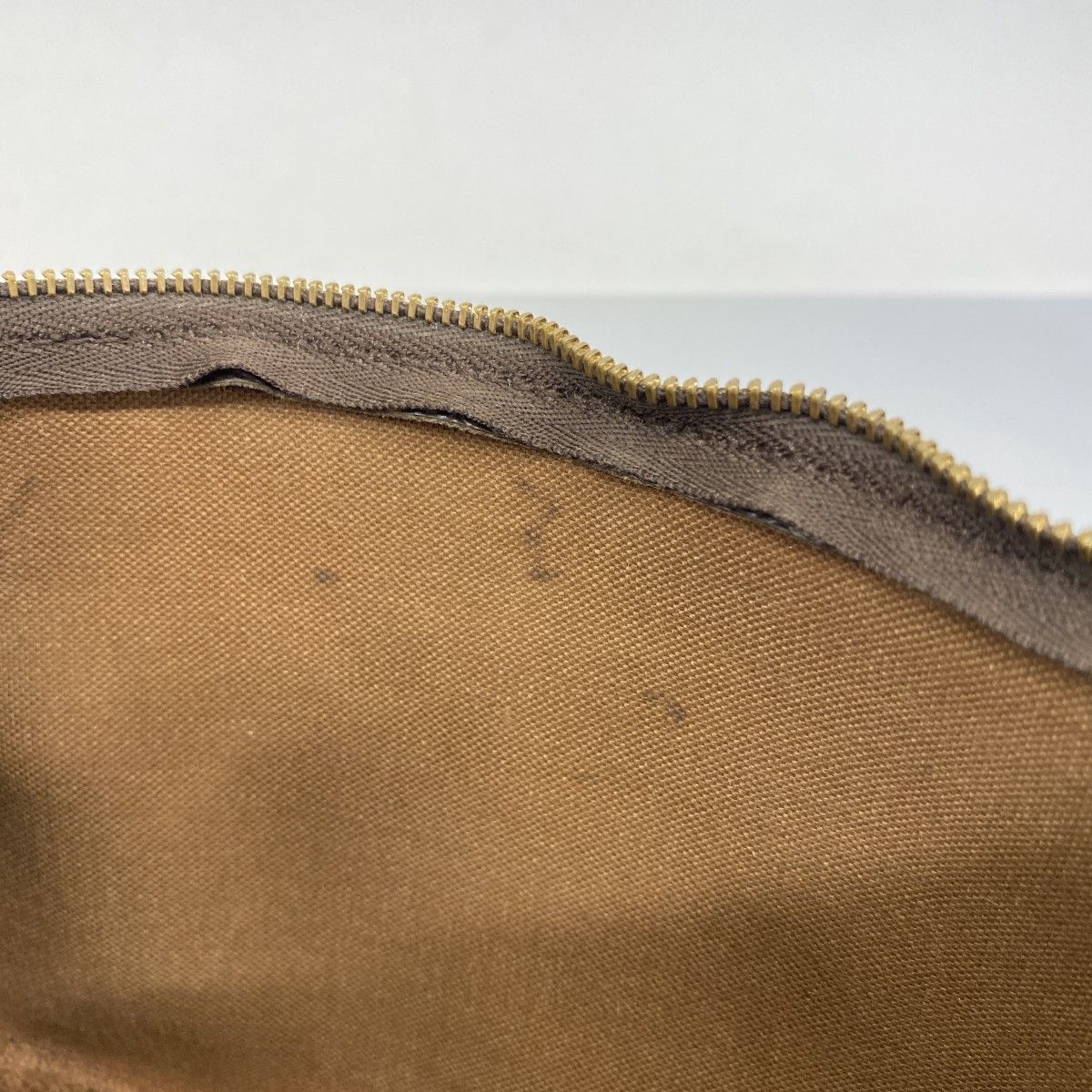 2649 ルイヴィトン