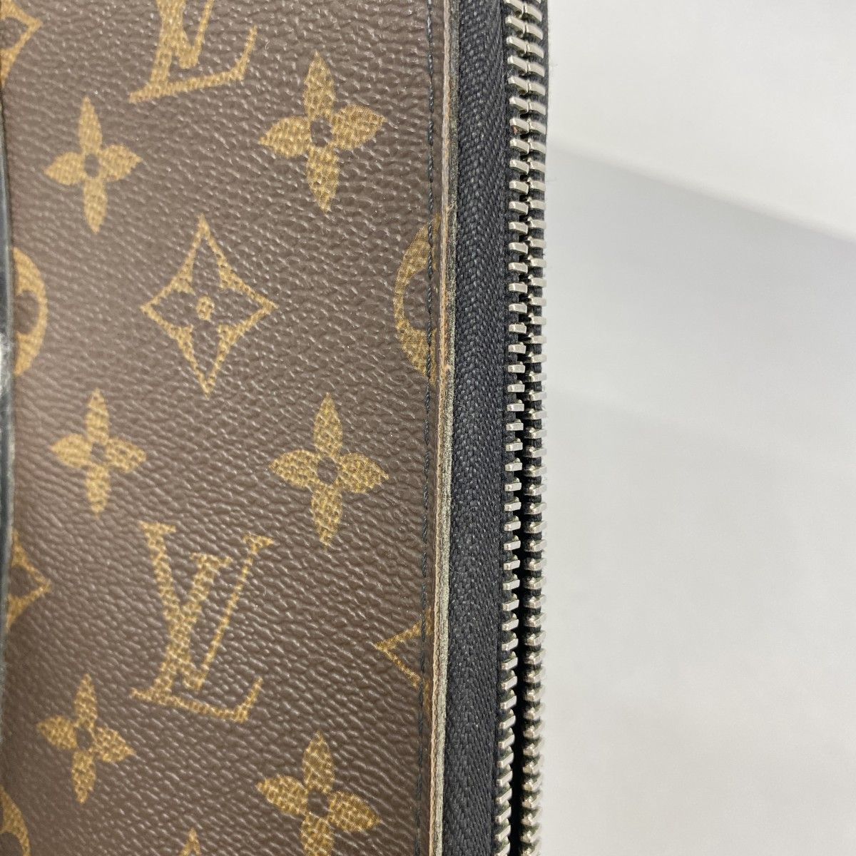 5pb2651】ルイヴィトン 長財布 モノグラム・マカサー ジッピー