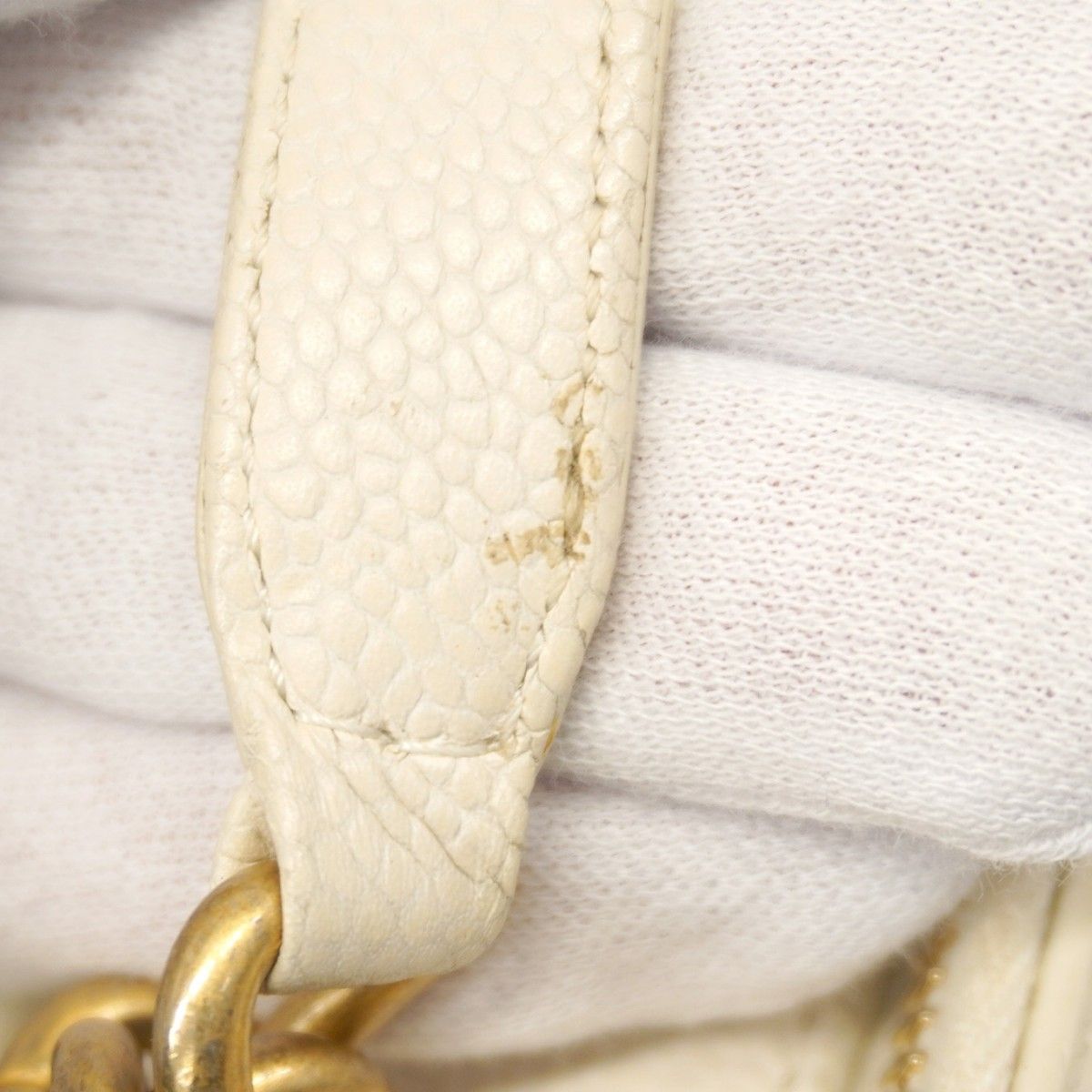 【5pb2660】シャネル ハンドバッグ マトラッセ チェーンショルダー キャビアスキン ホワイト ゴールド金具 2wayバッグ【中古】レディース 5pb2660】シャネル ハンドバッグ マトラッセ キャビアスキン ホワイト