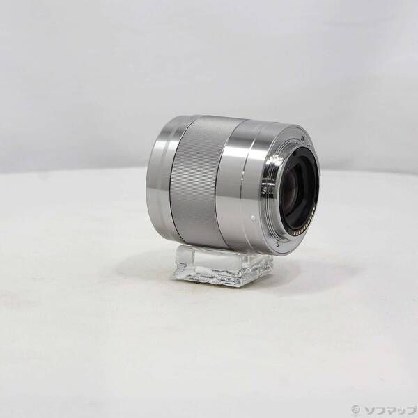 〔 品〕 E 50 mm F 1 8 OSS Eレンズ シルバー 344