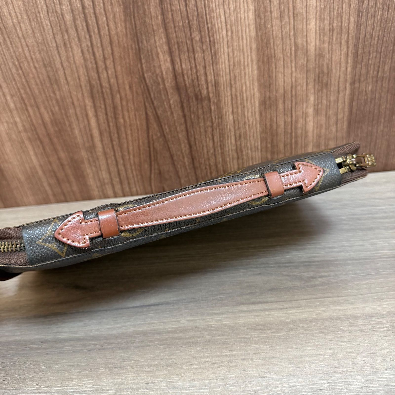 LOUIS VUITTON トラベル ポーチ ポッシュ エスカパド 廃盤品 ☆【1点限り】LOUIS VUITTON ルイヴィトン モノグラム トラベルケース