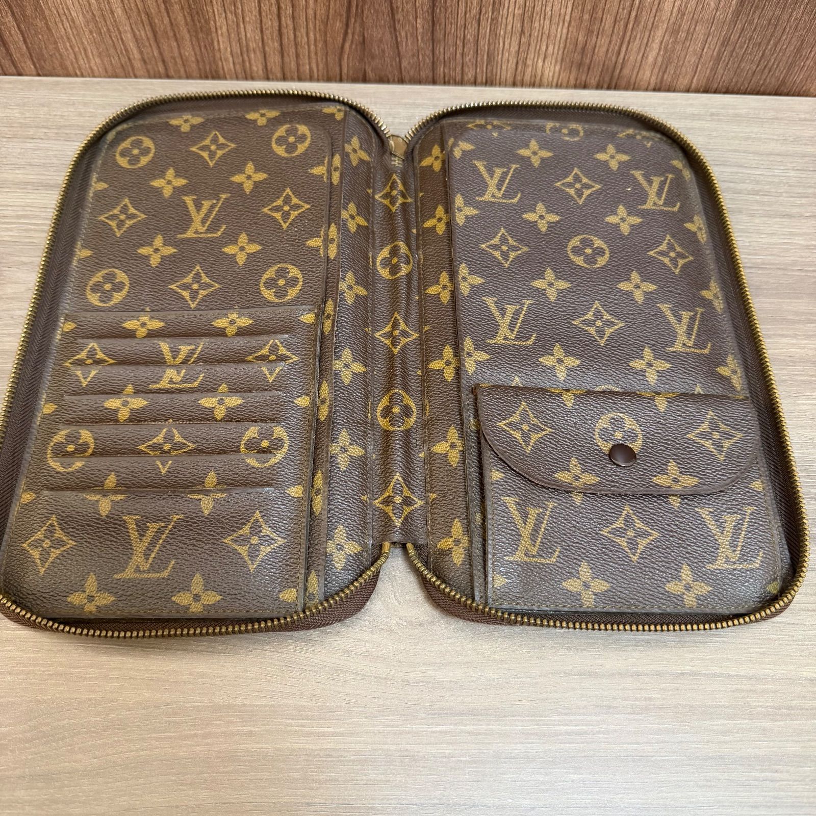 ☆【1点限り】LOUIS VUITTON ルイヴィトン モノグラム トラベルケース