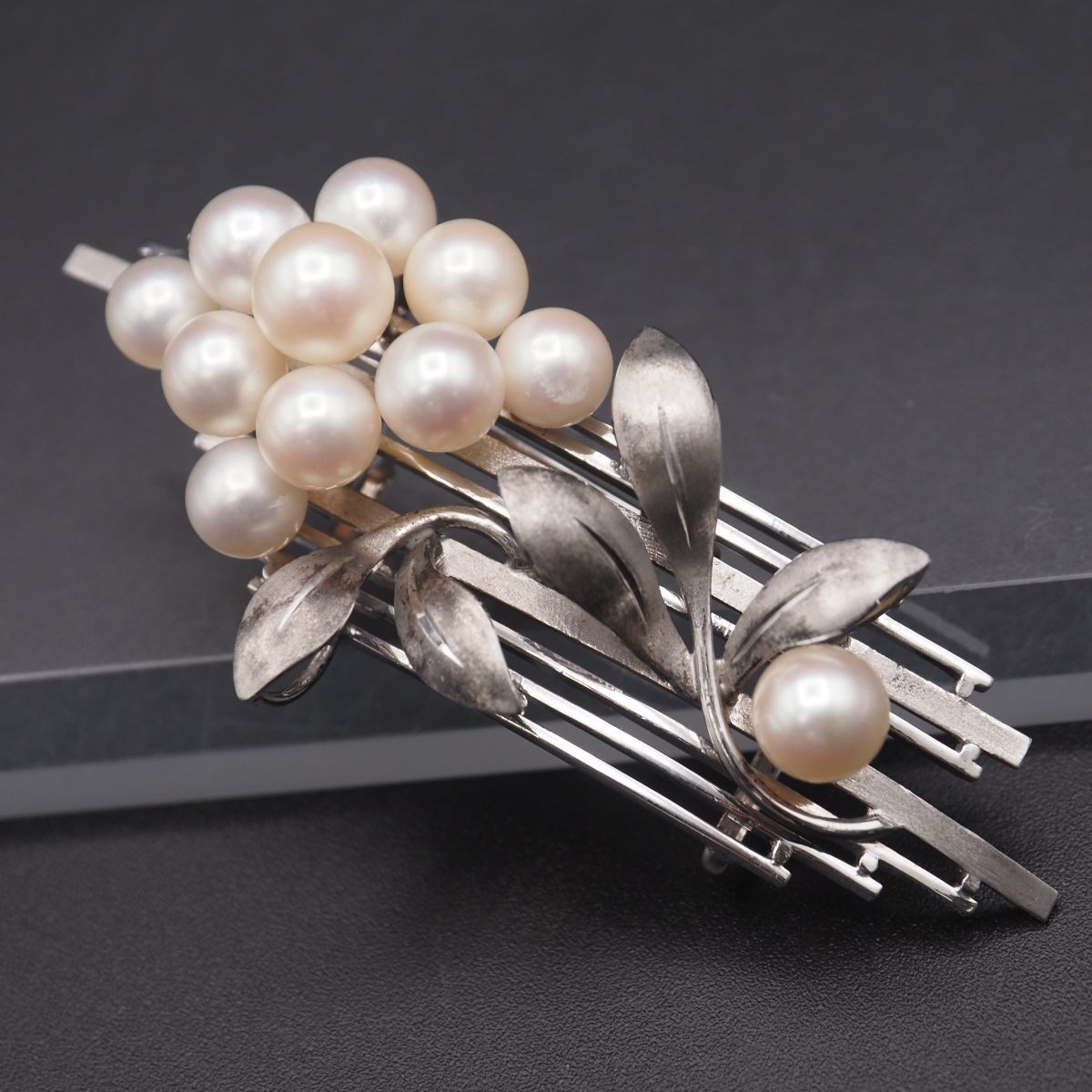 L 223 本真珠 6.3-7.4 mm 11珠 パール 刻印 2 way ブローチ 帯留め リーフ デザイン シルバー コサージュ 和装小物 誕生石