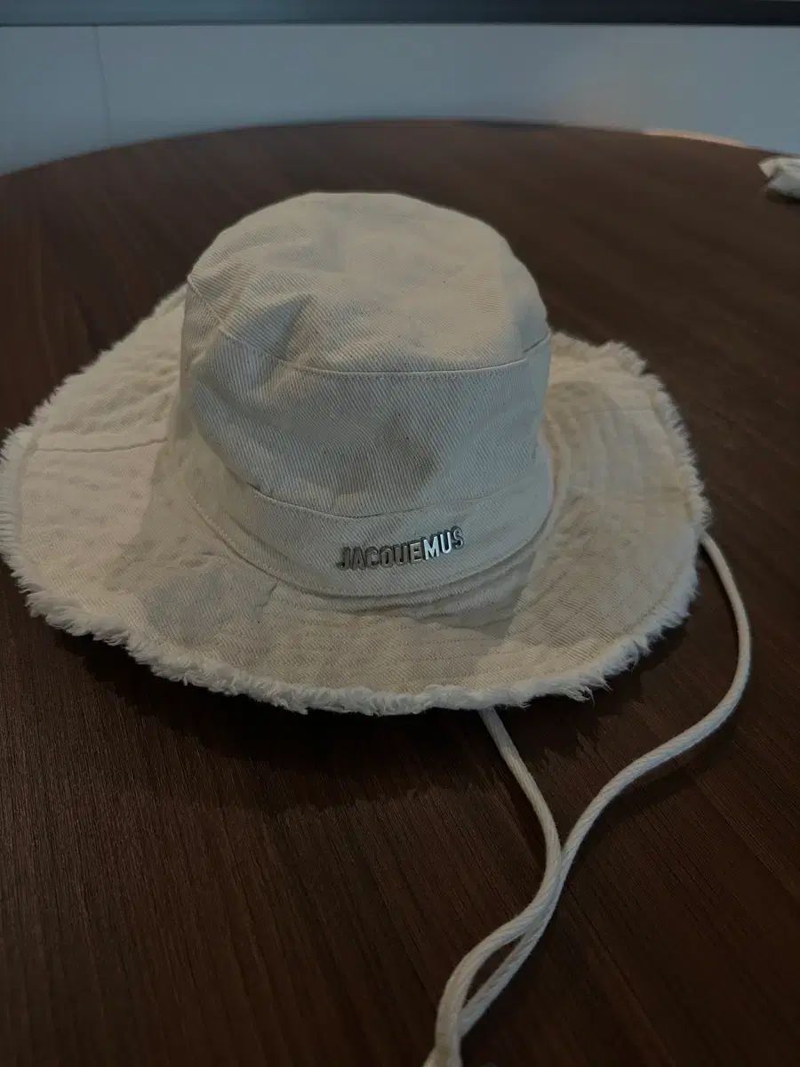 JACQUEMUS ジャックムス アーティチョーク バケットハット オフ