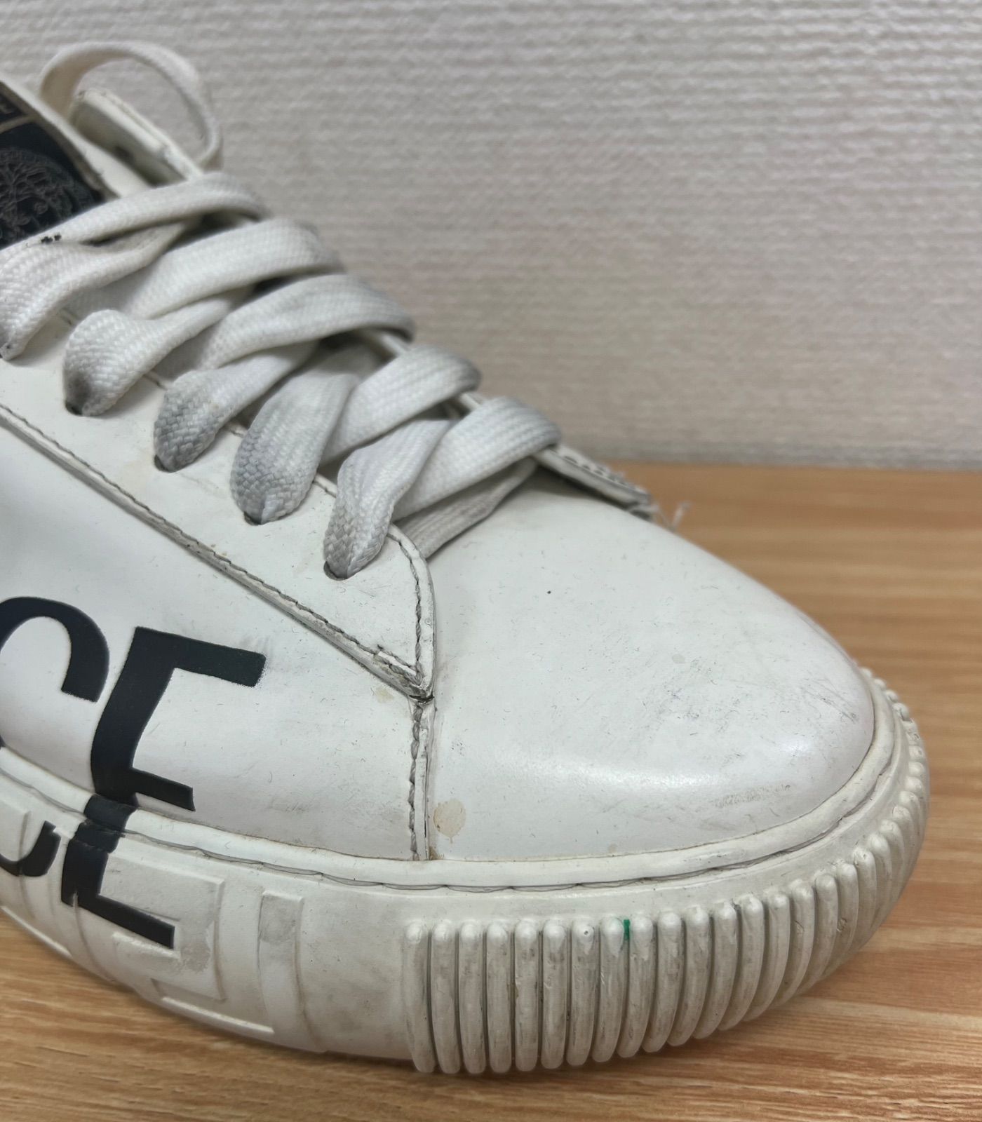  VERSACE ヴェルサーチェ グレカ スニーカー ホワイト スニーカー 靴