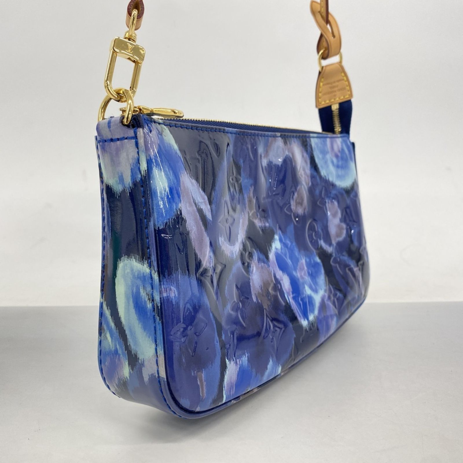 ルイ ヴィトン Louis Vuitton バッグ ポーチ ヴェルニ アーシペルライン ポシェットアクセソワール M 90041 グランブルーレディース