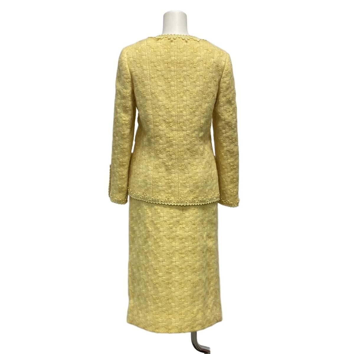 CHANEL シャネル スカートスーツ レディース - 20759 イエロー ニット ウール