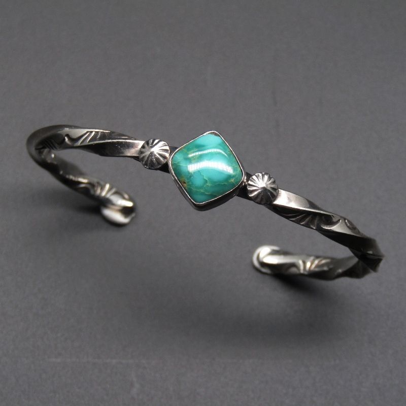 美品 Arnold Goodluck ナバホ族 バングル ターコイズ ツイスト