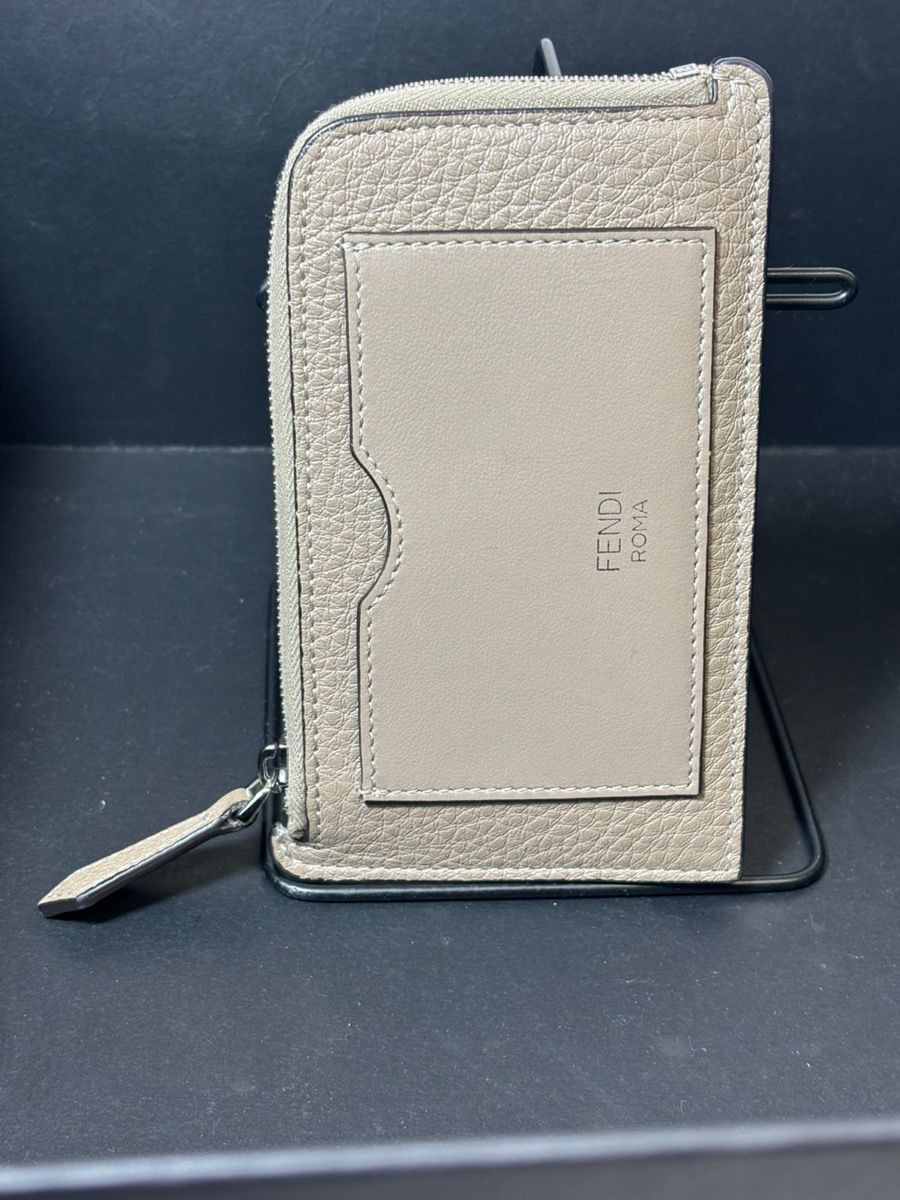 12507-018 フェンディ FENDI カードケース フラグメントケース コインカードケース ベージュ ピーカブー
