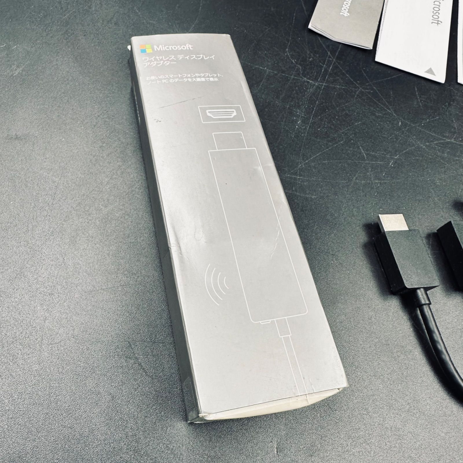 Microsoft CG4-00009 ワイヤレスディスプレイアダプタ 小型かつ簡単なワイヤレスディスプレイアダプタ - マイクロソフト