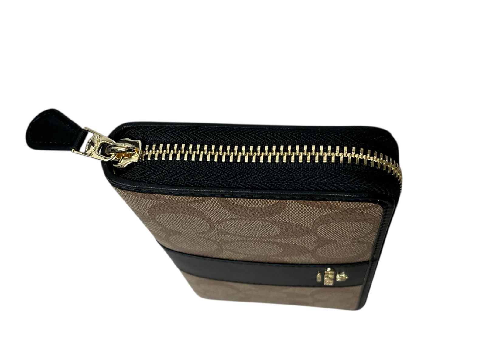 COACH (コーチ) シグネチャー PVC レザー ラウンドファスナー 長財布