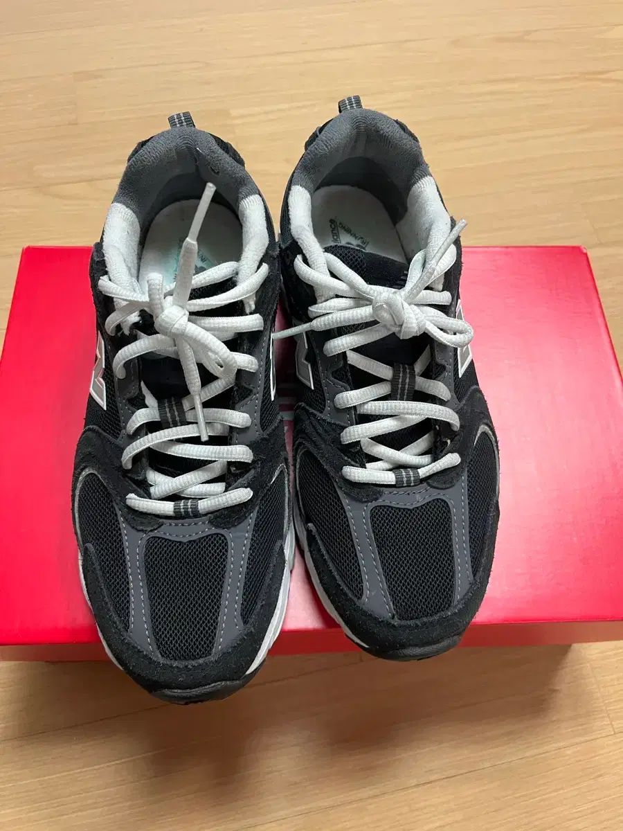 ニュー ンス MR 530 ブラック