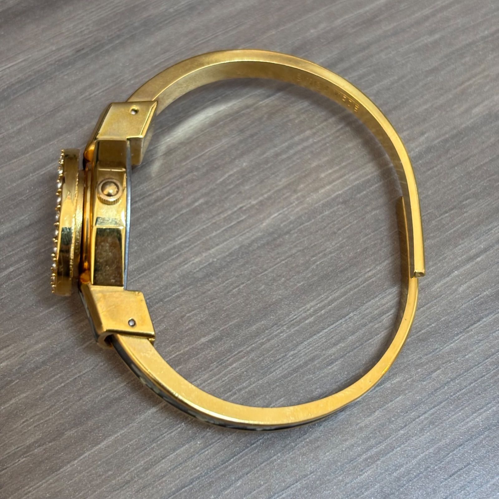 Andre Mouche アンドレムッシュ バングルウォッチ クォーツ 稼働品 ◾︎Andre Mouche アンドレムッシュ バングルウォッチ クォーツ 稼働品