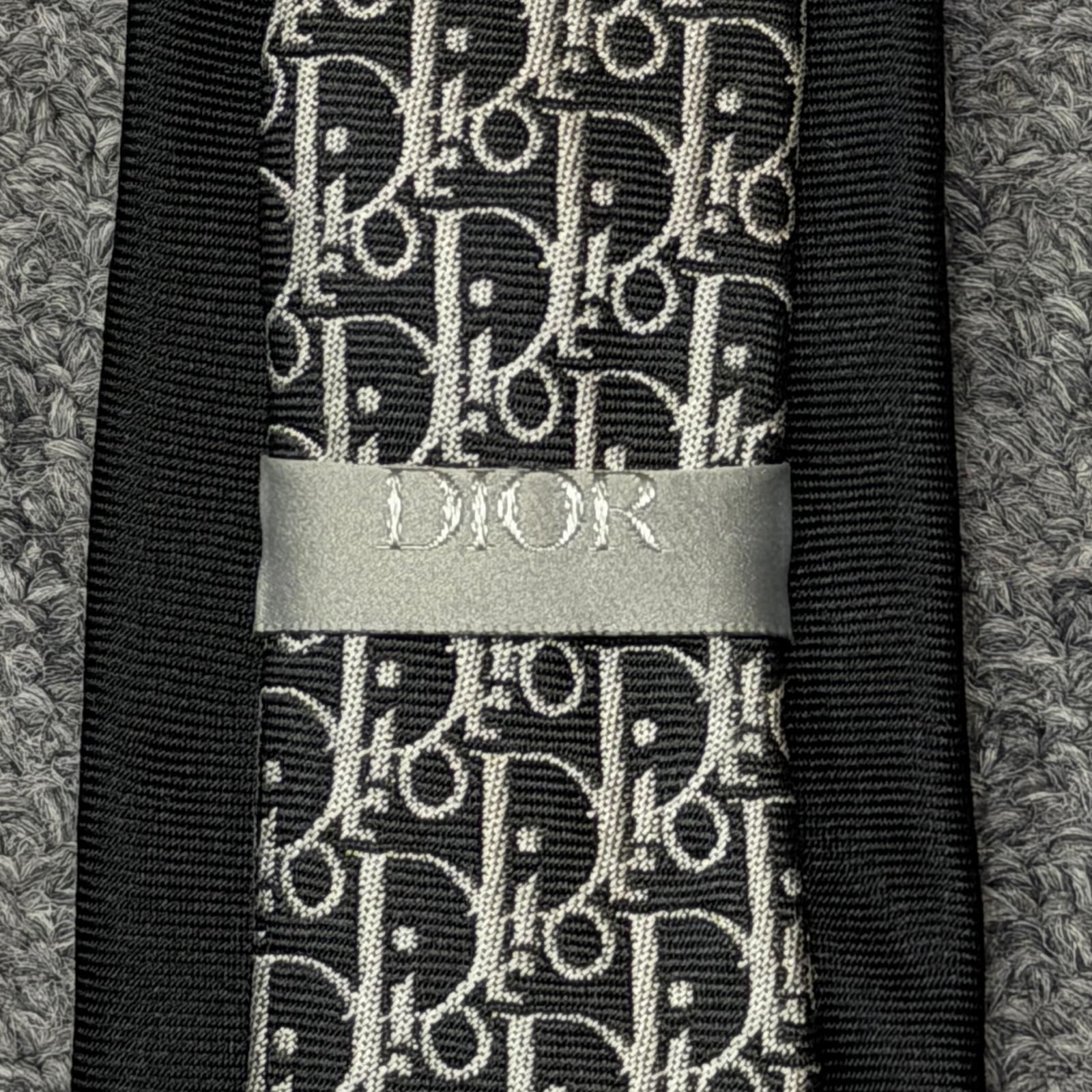 Dior ディオール　ネクタイ　トロッター　オブリーク　ブラック Dior オブリーク柄 ネクタイ トロッター ネクタイ ディオール ブラック