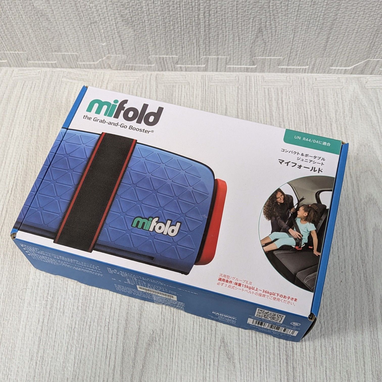mifold マイフォールド　コンパクト&ポータブルジュニアシート Amazon | mifold(マイフォールド) ジュニアシート 携帯型 15~36kg