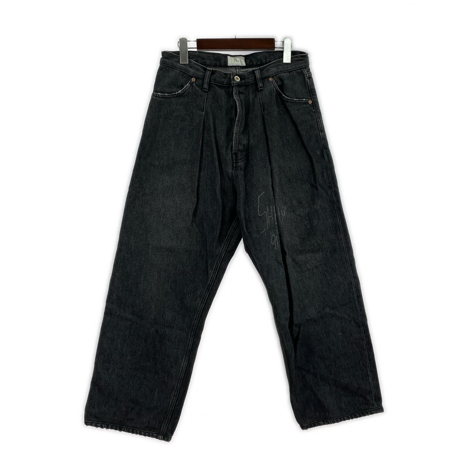 HERILL ﾃﾞﾆﾑ･ｼﾞｰﾝｽﾞ GOOD LUCK FLAG 1 ﾌﾞﾗｯｸ