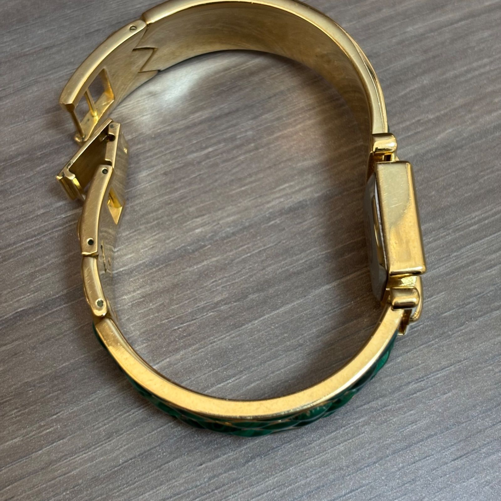 ヴェクセル　レディース　腕時計　バングル　クォーツ ◾︎ VEXCEL ヴェクセル レディース 腕時計 バングル クォーツ